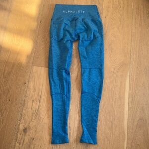 Alphalete Leggings in Blue